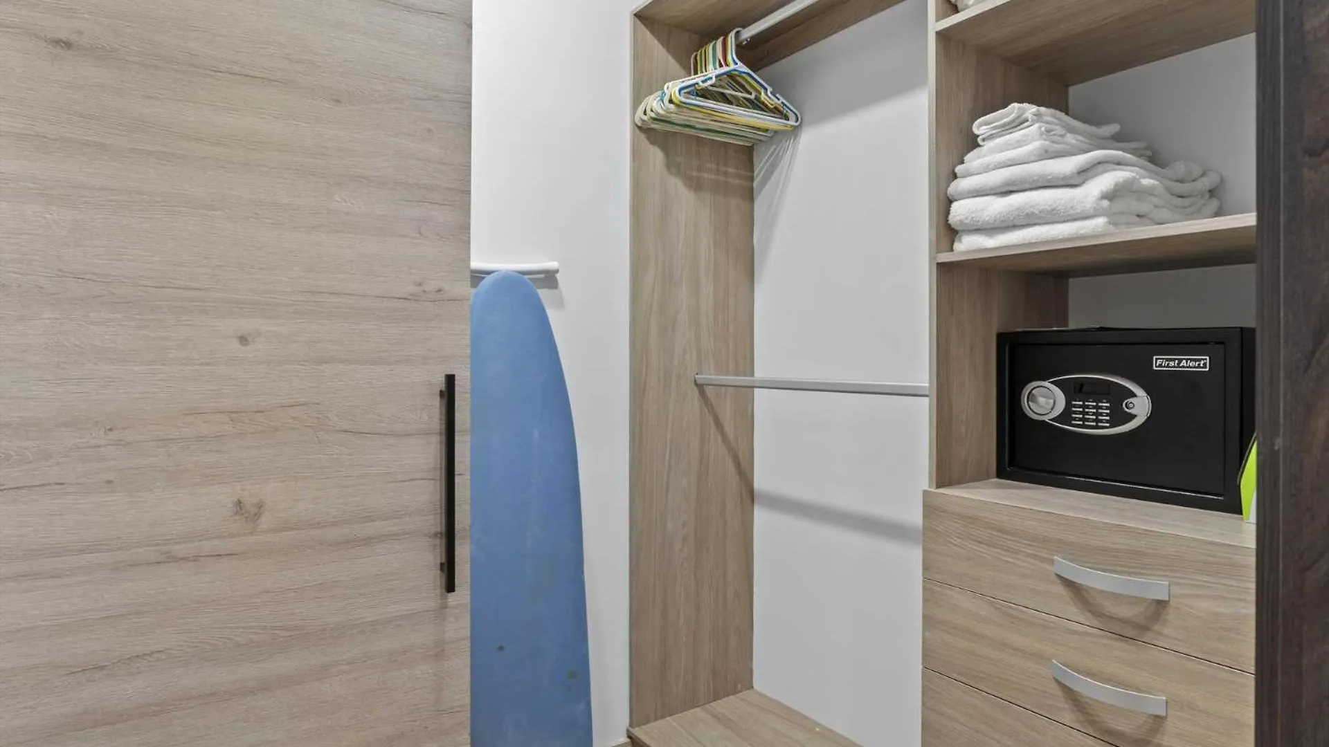בית נופש פאלם ביץ' Eagle Beach - Cozy Executive 1Br Condo - Lv102