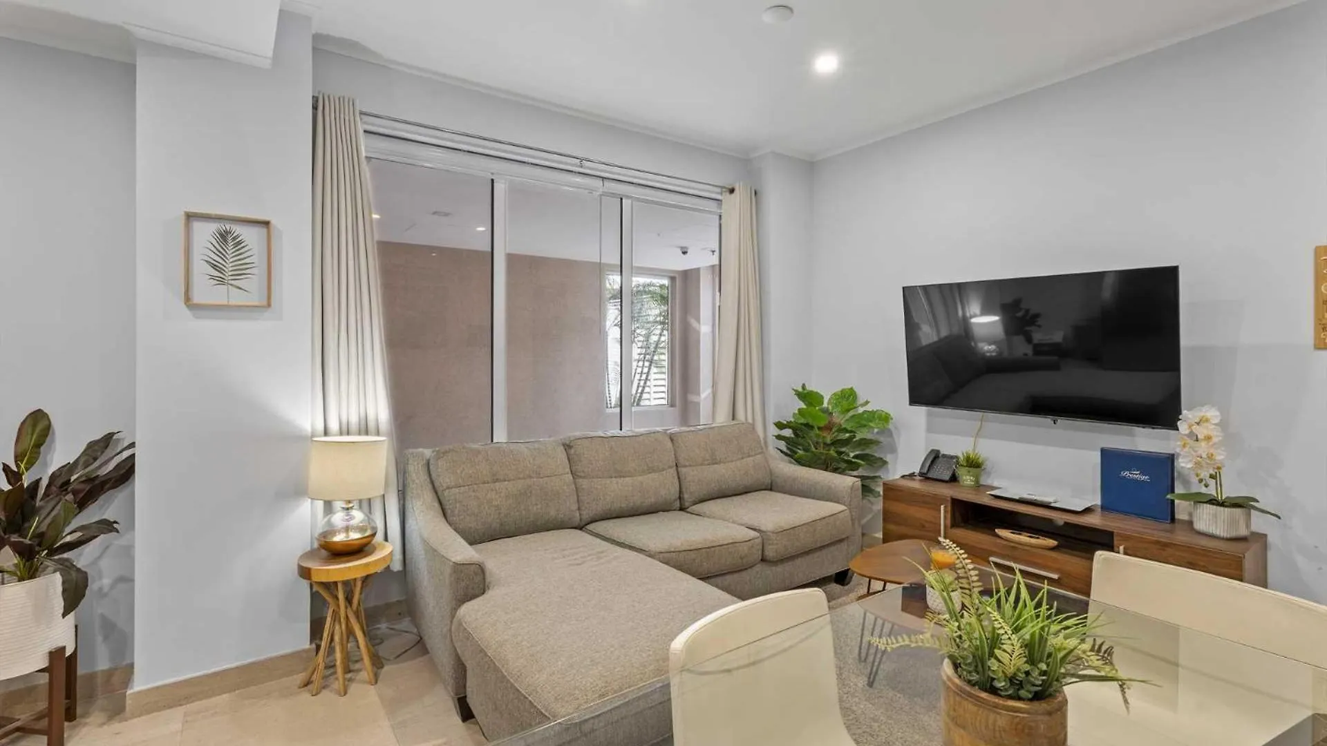 פאלם ביץ' Eagle Beach - Cozy Executive 1Br Condo - Lv102 בית נופש