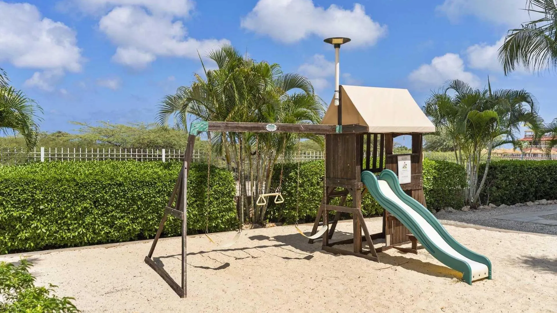 בית נופש פאלם ביץ' Eagle Beach - Cozy Executive 1Br Condo - Lv102
